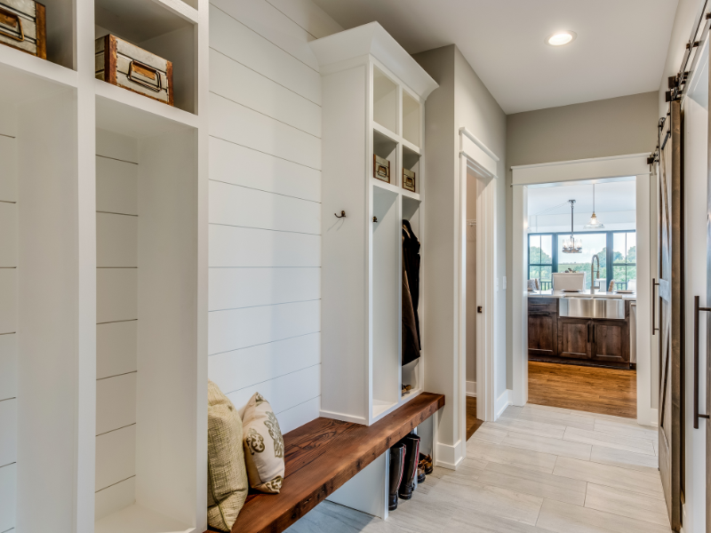 How to Organize Your Mudroom