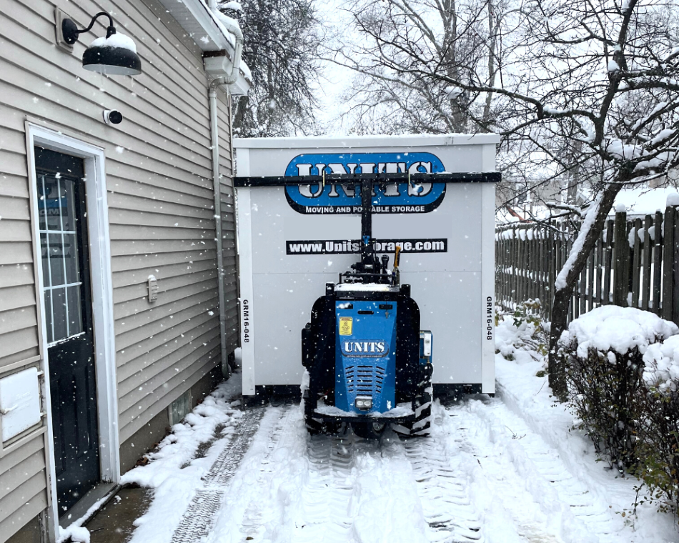 Winter Storms in Connecticut: Tips for Staying Safe and Protecting Your Belongings