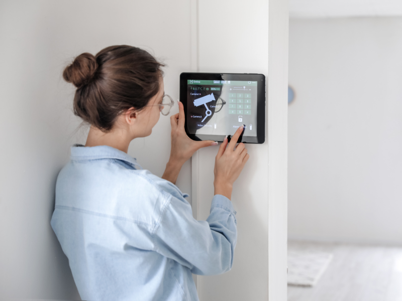 How to Choose the Best Home Security System for Your New Home