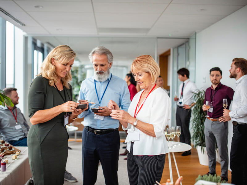 A Step-by-Step Guide to Hosting a Stellar Post-Move Celebration