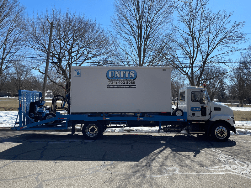 Benefits of Renting a Portable Storage Container for the Winter Months