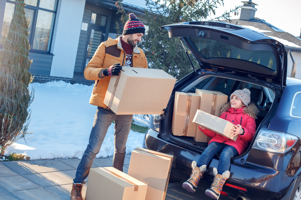 How to Move During the Holiday Season in Tampa Bay