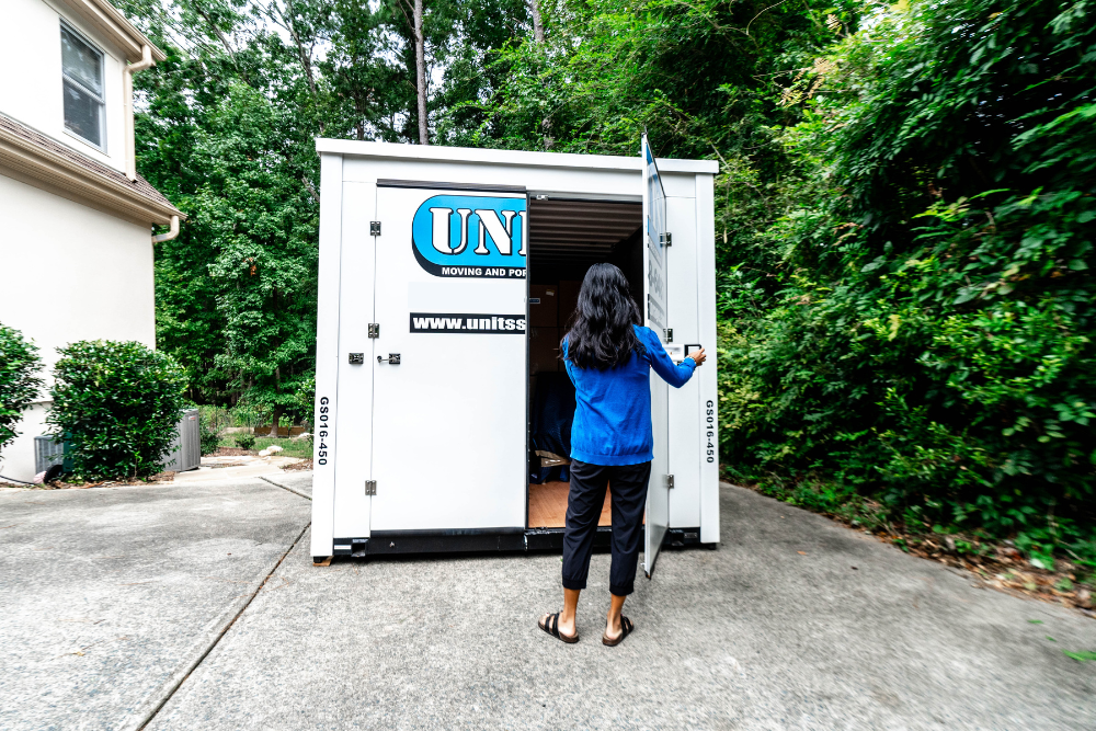Heading to Tampa Bay? Here Are Some Important Moving Container Facts to Know